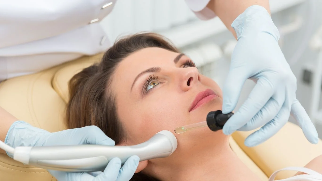 Cellulogia natural and non-invasive method for reducing cellulite and improving skin texture